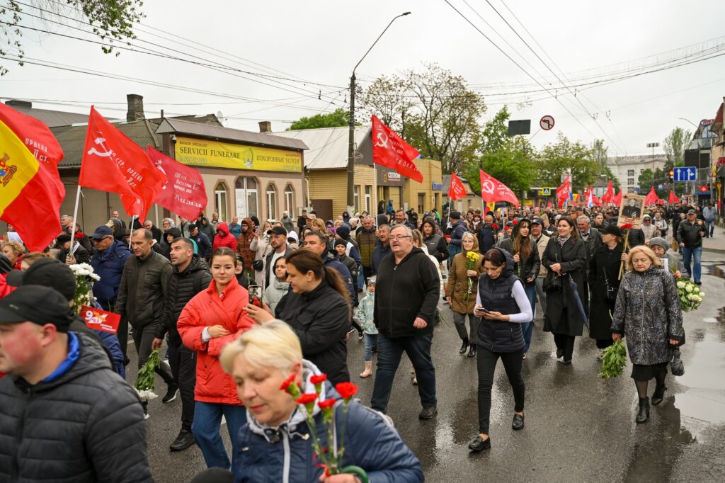 9 мая 2025 года.Республика Молдова, мун. Бельцы. Состоялся масштабный Марш Победы! Почтить память героев Великой Отечественной войны вышли более 7 тысяч неравнодушных бельчан!