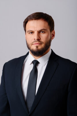 Морошан, Максим Игоревич — молдавский политик, предприниматель и общественный деятель. Муниципальный советник в Совете мун.Бельцы (с 2023 года). Председатель общественной организации «Я Бельчанин». Кандидат на пост примара мун. Бельцы на местных выборах 2023 года от ПСРМ. moroshan.md/bio/ Президент НКО «Союз русско-молдавских предпринимателей»